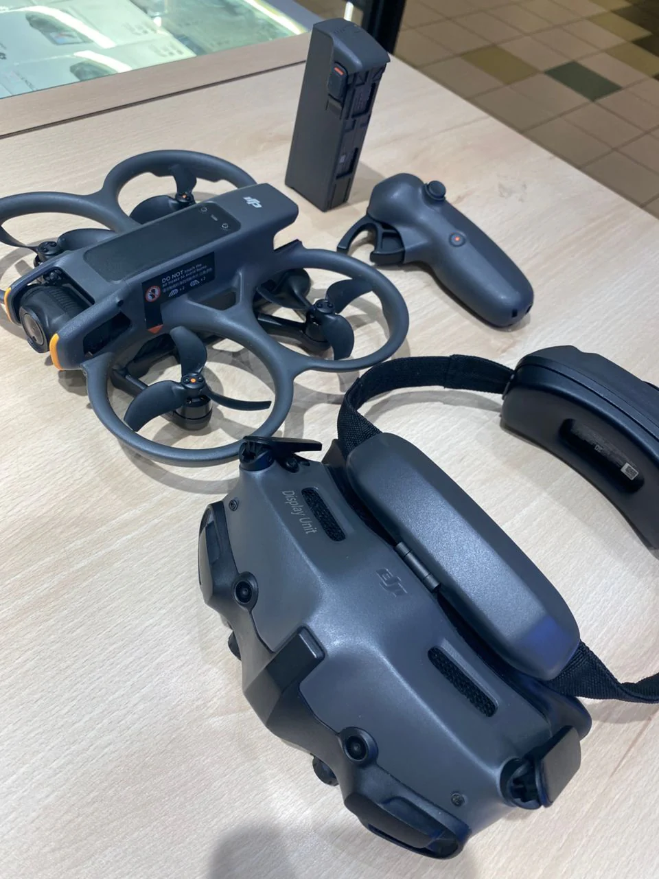 DJI Avata 2 - Fly More Combo (DISPLAY UNIT) - Image 3