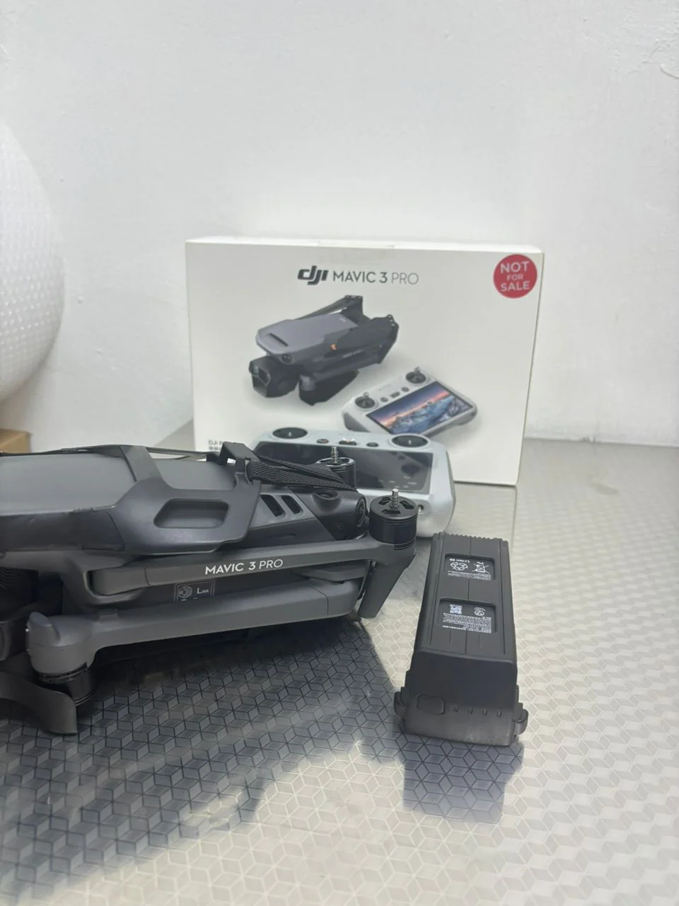 DJI MAVIC 3 PRO (DJI RC) - Image 3