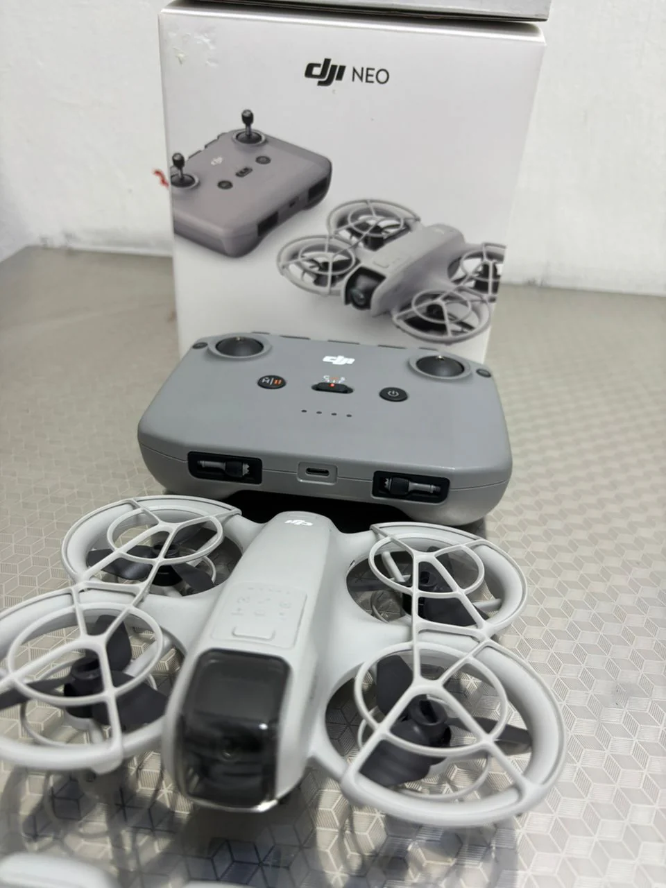 DJI NEO FLY MORE COMBO - Image 2