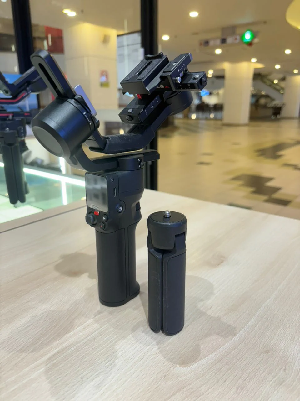 DJI RS 3 MINI (DISPLAY UNIT) - Image 2